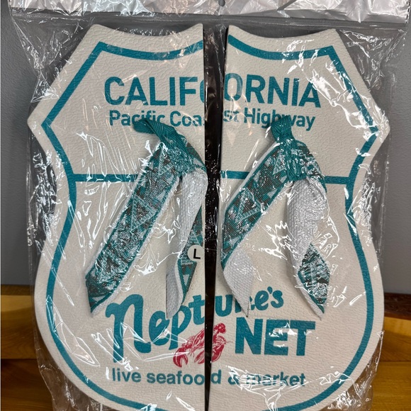 Neptune's Net California Restaurant OfficialFlip-Flops Men Size 9-11 (L) - Picture 3 of 5